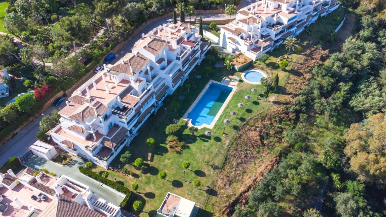Moderno Apartamento Con Preciosas Vistas Al Mar En Urbanizacion Con Piscina - Rio Real 11 2G Marbella Exterior photo
