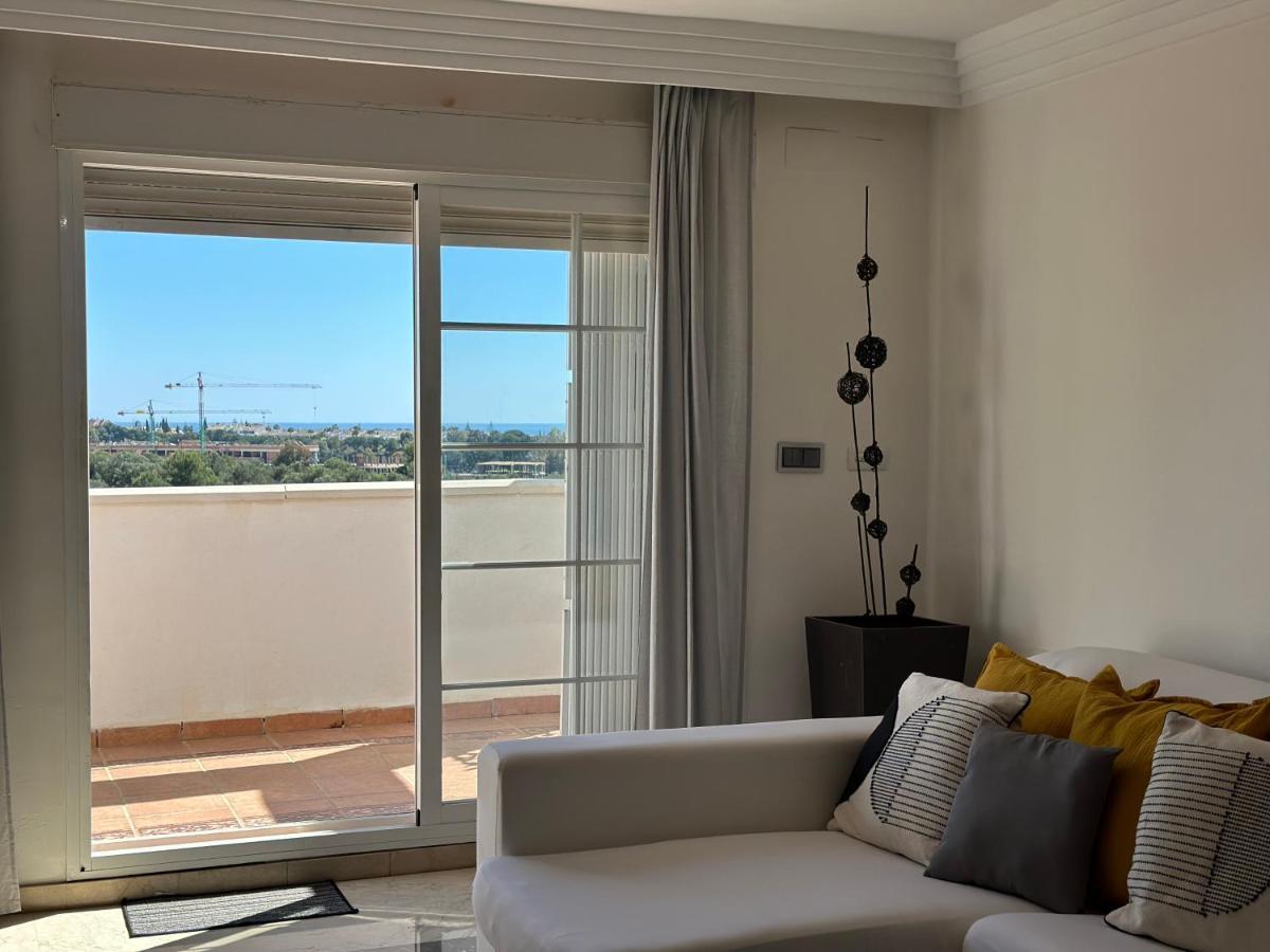 Moderno Apartamento Con Preciosas Vistas Al Mar En Urbanizacion Con Piscina - Rio Real 11 2G Marbella Exterior photo